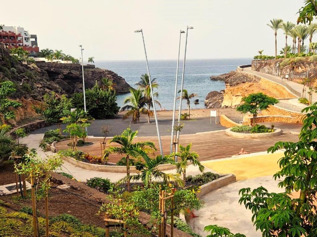 Skyline View Apartment - Free Private Parking Including & Guest Bonus Costa Adeje  Kültér fotó
