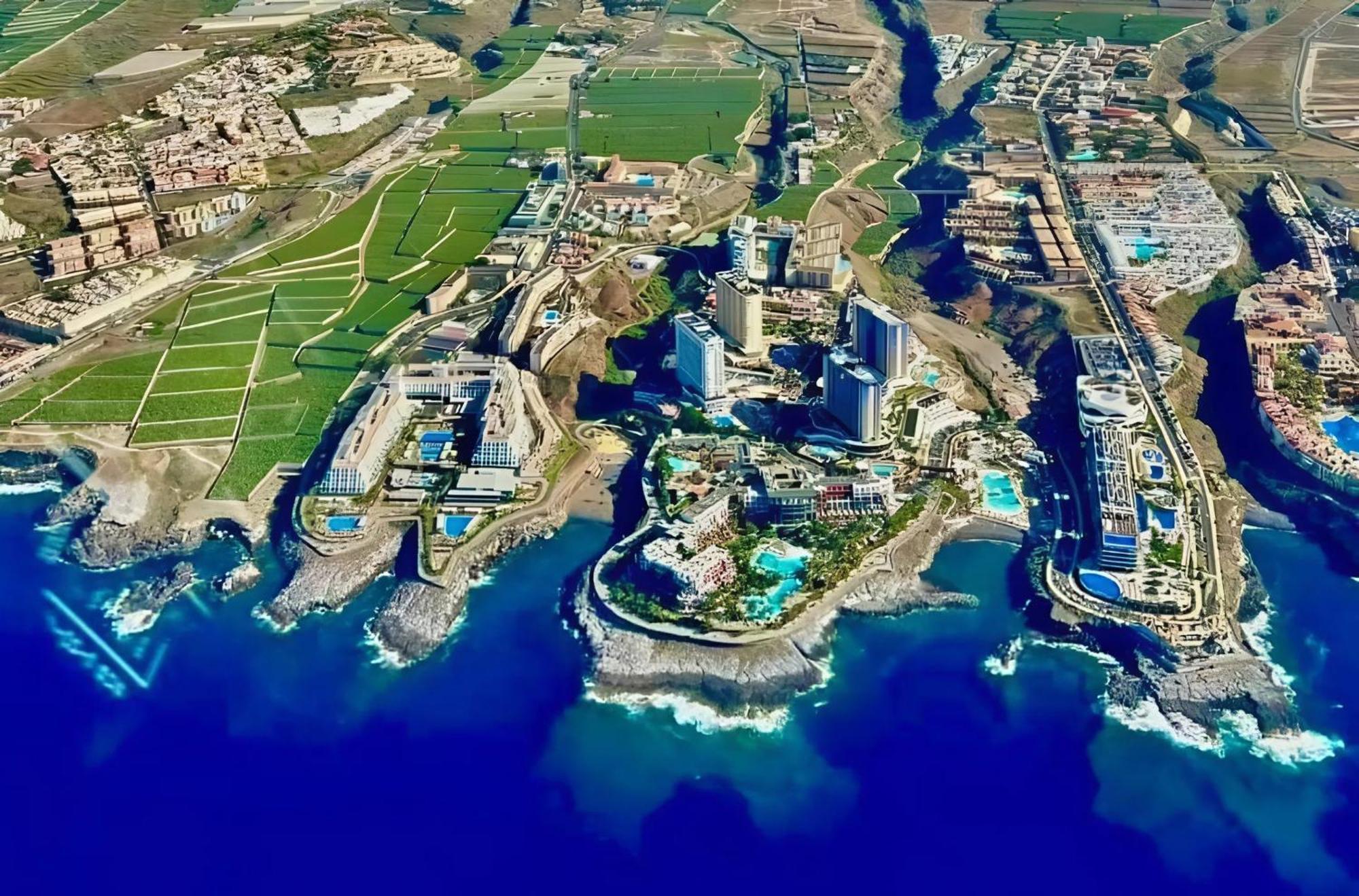 Skyline View Apartment - Free Private Parking Including & Guest Bonus Costa Adeje  Kültér fotó